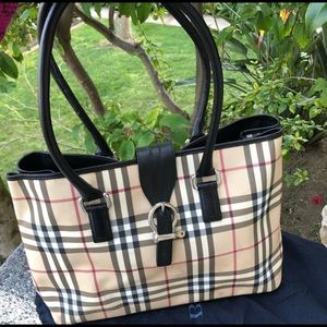 Authentic Burberry Large Nova Check Bag